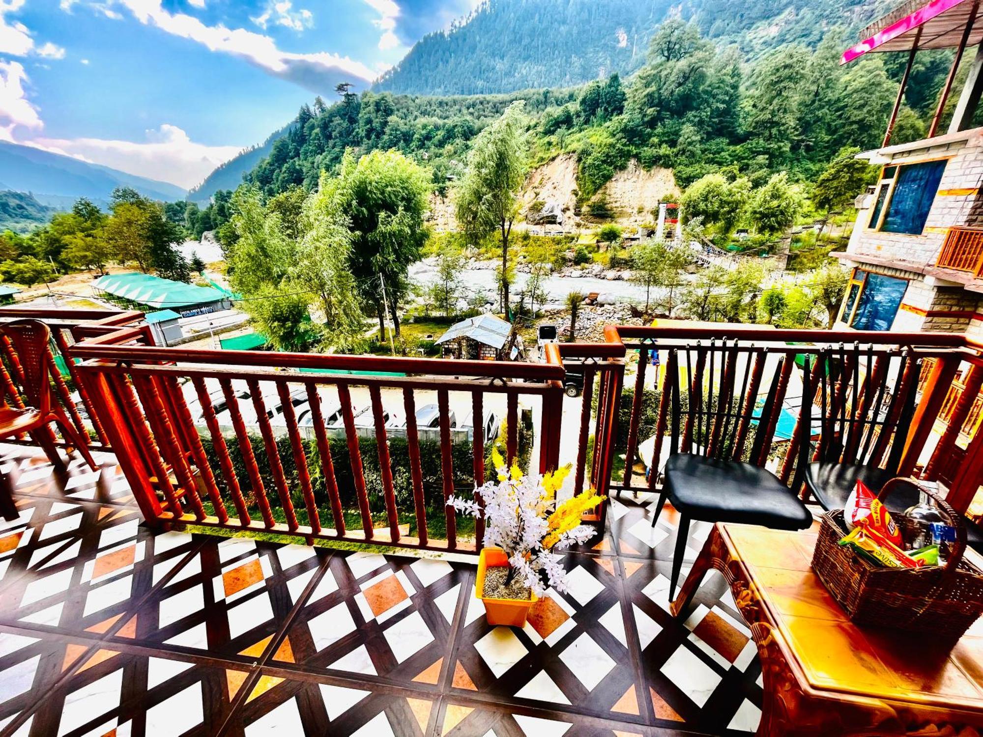 Himalayan Riverside Resort, Manali Экстерьер фото