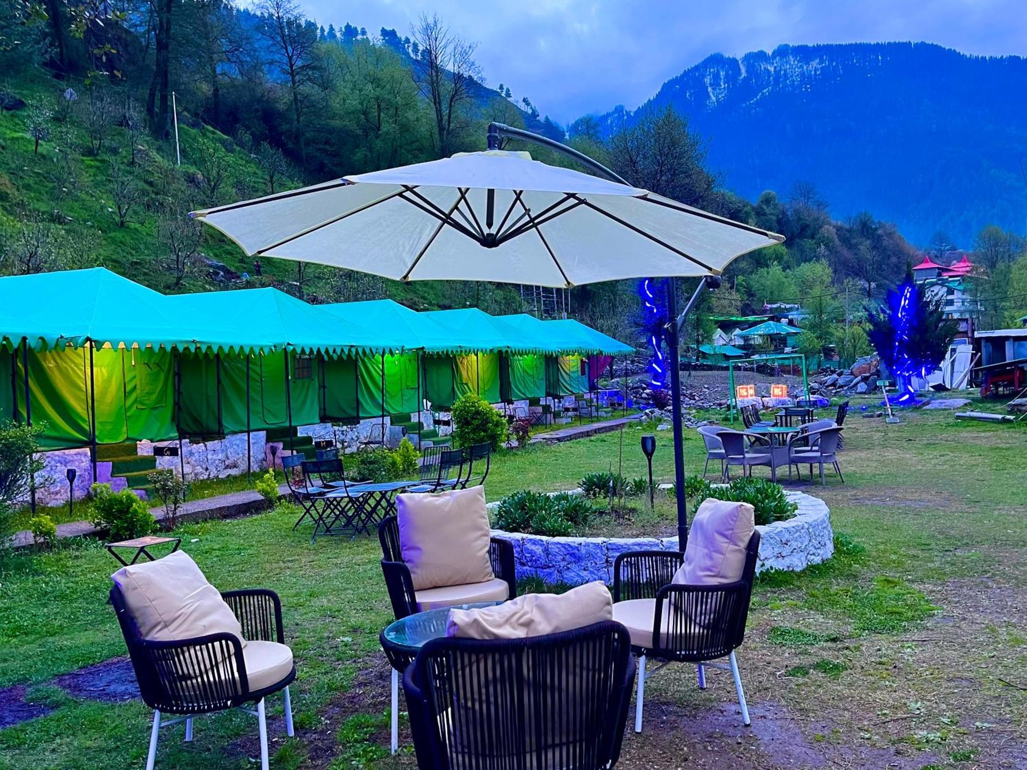 Himalayan Riverside Resort, Manali Экстерьер фото